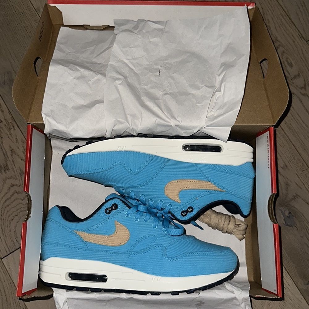 Nike Airmax 1 Premium Corduroy Baltic Blue/Gridiron/Sail/Sesame. Worn once. - Picture 8 of 16